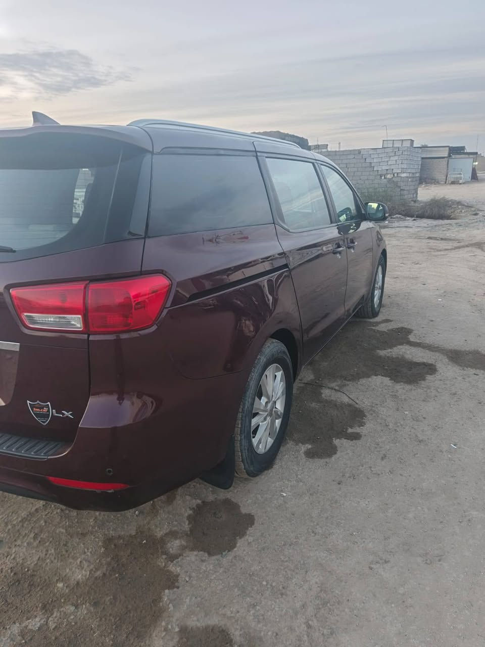 سيدونا 2017 جي دي اي سبعه راكب رقم اربيل الدولي اللون ماروني باسمي شرط التحويل هذه الصور والسونار حديث وباقي التفاصيل اتصل على صاحب السياره على الرقم *********** مكان السياره قضاء القاسم ع
