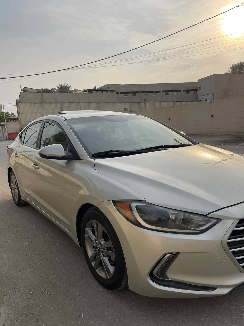 السلام عيكم
النترا وارد امريكي فول مواصفات ماشيا 88
رقم قادسيه نكليزي بسمي مكاني بابل محاويل
السعر 115 وبيها مجال
*********** واتساب
