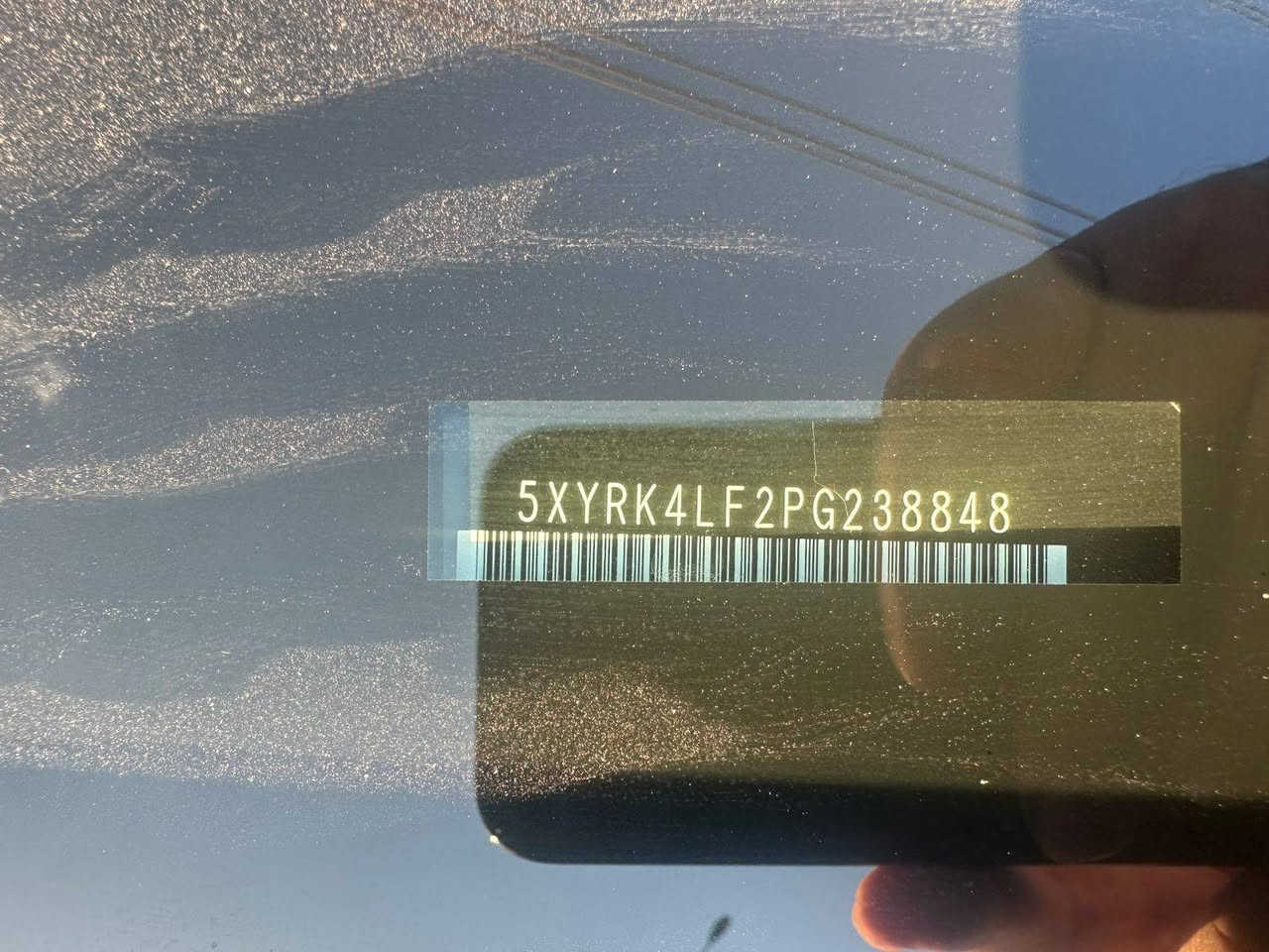 السلام عليكم ، بيع مستعجل بسعر مناسب جدا جدا
سورينتو 2023 فئة Sx
موديل 2023
رقم فحص موقت 
الحادث موضح بالصورة رقم شاصي موجود 
للاستفسار الاتصال ‏‪***********‬‏
