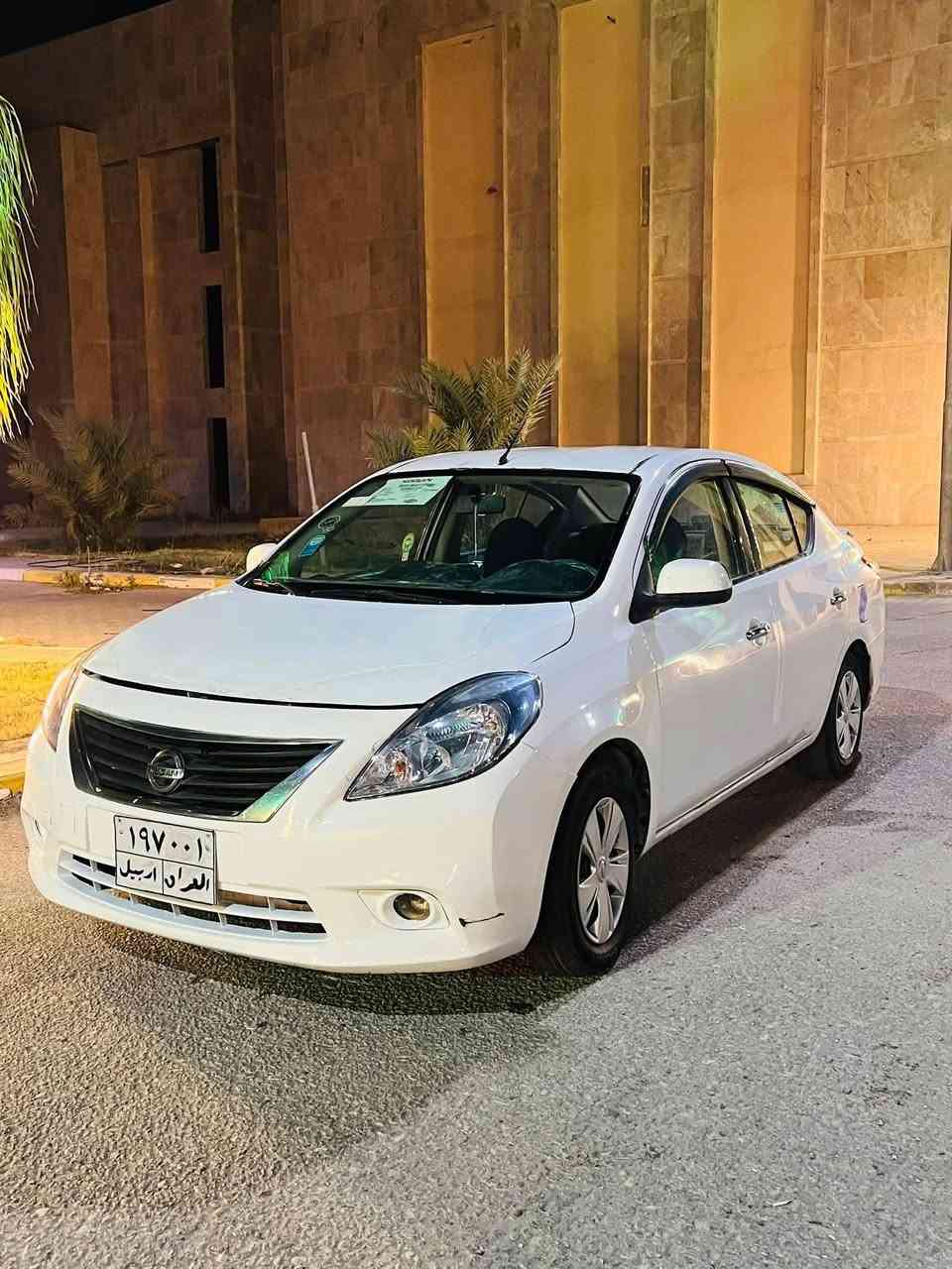 نيسان صني مديل 2013 السياره نضيفه بيه قطعه ونص. جاملغ ونص من الباب. رقم أربيل وكاله تحويل بأسم كردي  كير محرك حداديه تخم تاير جدد. تبريده ثلج 🧊 السعر 72 وبيه مجال. للاتصال ***********
