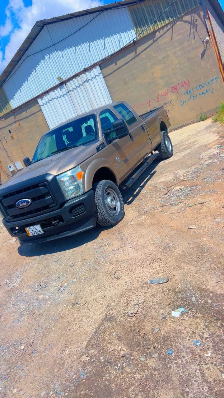 سلام وعليكم فوردF350كاز بلادي سياره جاهزه من كلشي وكله بشرط مديل2012سعر 120 وبيهه مجال  تفاصيل اتصل*********** واتساب ***********
