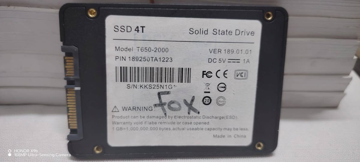 السلام عليكم
هاردات للبيع
هارد ماركة سيكيت ٥٠٠ كيكا كان مشدود على دي في ار فتحته عالحاسبة بس ما يقبل فرمتة سعره ٢٠ 
هارد ماركة دبليو او ٤ تيرا ما يفتح ساكت ٢٥ 
هارد كروشيل ١٢٨ كيكا شغال يفتح ما بيه شي ٢٠
متوفر توصيل كافة محافظات العراق ٥ آلاف
واذا شلع بيهن مجال للطيبين امثالكم.. تحياتي


**إذا كنت صاحب هذا الإعلان وتريد حذفه لأي سبب، رجاءا أرسل رسالة إلى الدعم الفني**