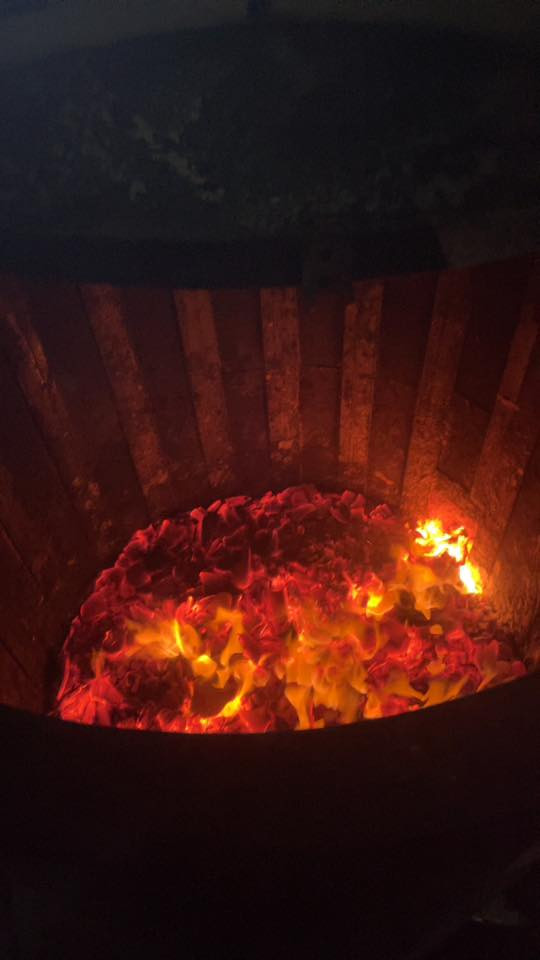 السلام عليكم فرن مندي للبيع استخدام شهر واحد مكانه الكاظمية مكلفني فوك المليون الله شاهد قيم باليرضي الله واخذه 
***********
