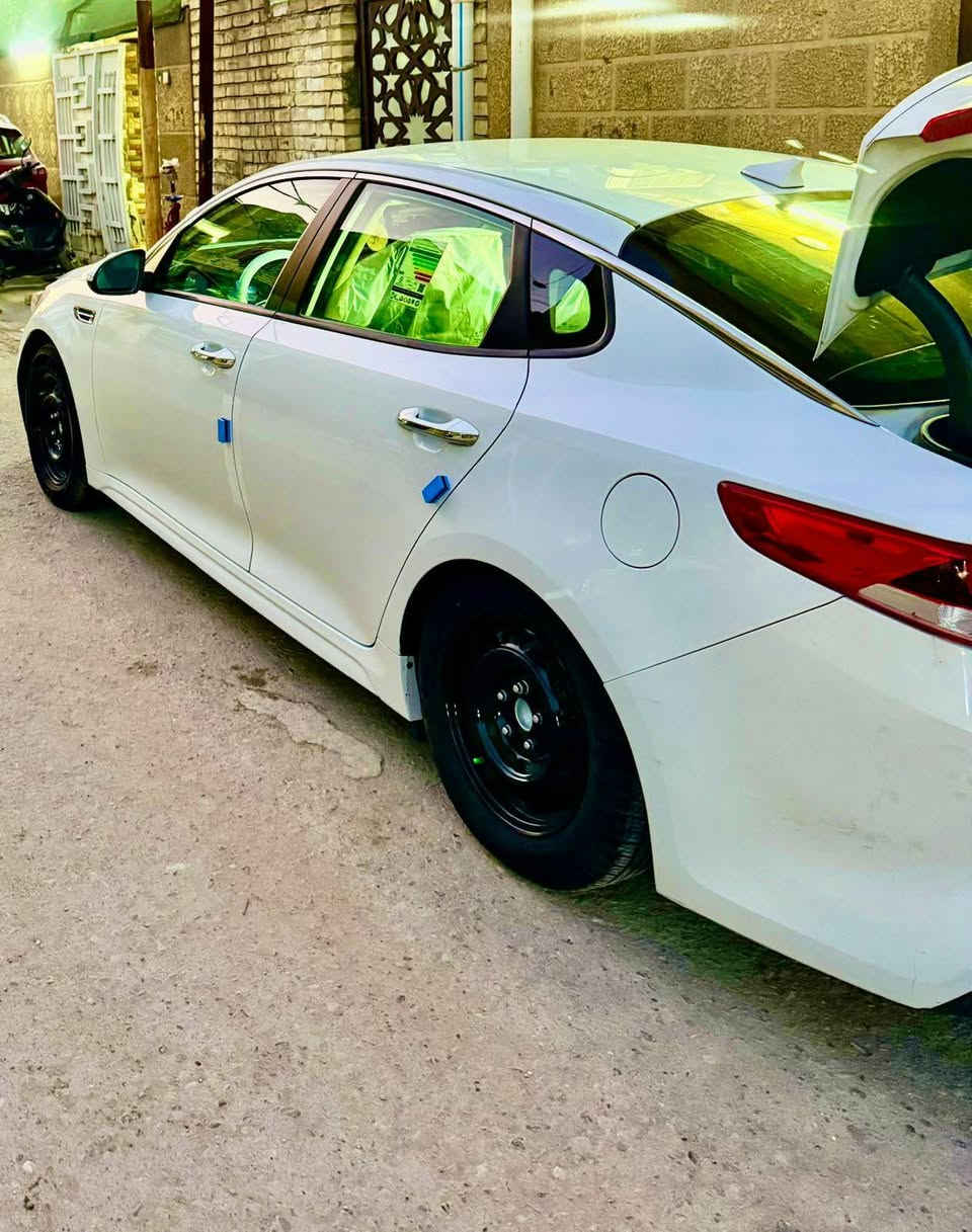 اوبتما 18 وارد امريكي بسمي شوكت متريد احولك  فول مواصفات من عده الفتحه والبصمه
حادث جاملغ وبنيد  وشبرين بالباب مسويها ع بارد بدون صبغ
السعر ب130 وبيها مجال  وترهم مراوس  ***********
