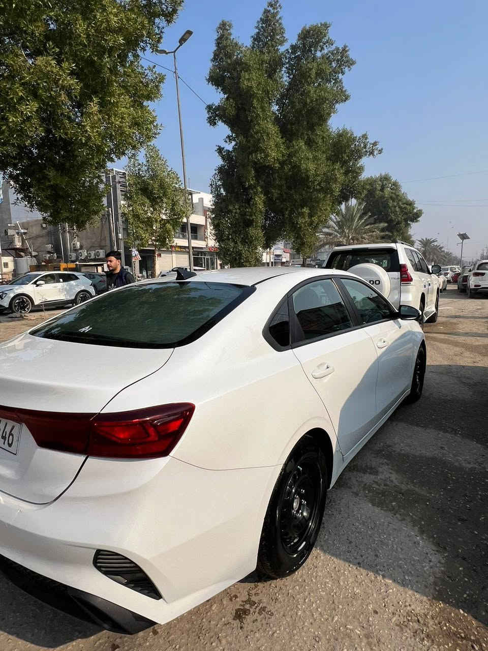 كيا فورتي موديل 2023 رقم بغداد بأسمي
شالون أبيض صدفي  
رقم شانصي 3KPF24AD6PE558787
المواصفات محرك 2000 دوش كير اوتوماتيك 
مع ثلاث أنظمة قيادة 
كامرة دوار مثبت سرعة قيادة ذاتية تحكم استيرن 
شاشة كار بلي مانع انزلاق وبقية المواصفات المعروفة
رقمه بغداد تحويل ثاني يوم 
العنوان حله قرب مجسر الثوره 
***********
***********
سعر ١٦٠ بيه مجال
