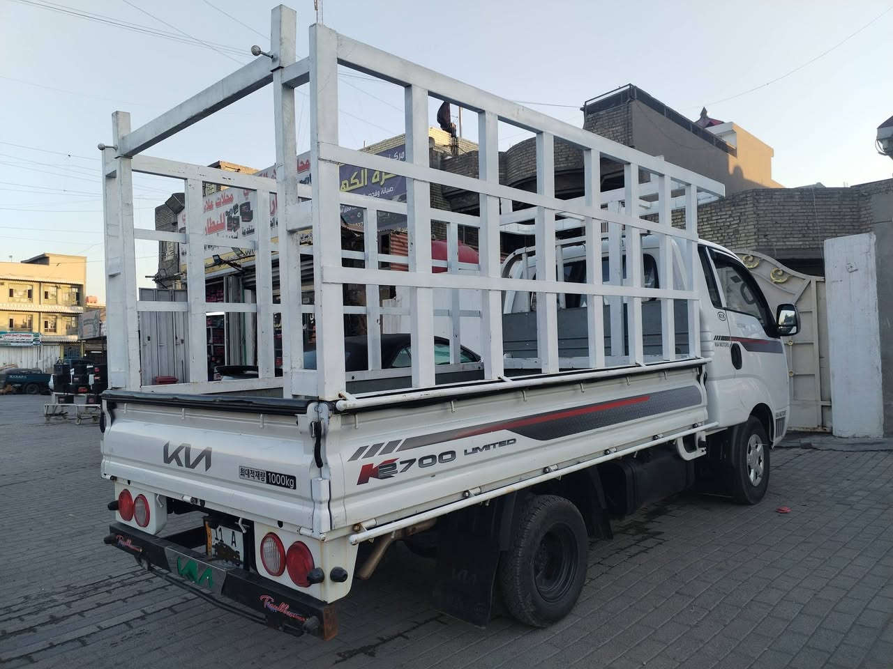 للبيع كيا. مديل 2011.  رقم بغداد النكليزي سنويه لل 2030 تحويل مباشر.   محرك 2700. جديد بدون بخار . مكفوله من ضربه وكص.  فقط مكانات.صبغ. بالدوس.كير. اكسن. حداده. شواصي. كفاله.دواخل. جديده.  غلاف جديد.   سياره جاهزه. السعر. 98.  ورقه مكاني بغداد.هـ.  ***********
