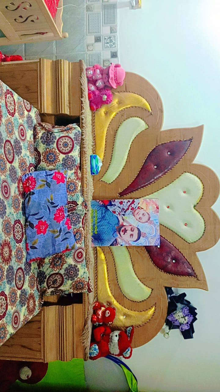 سلام عليكم حبايب غرفه نوم. نضيف حيل. مخذه مليون وربع. وهسه. اريد ابيعه. الان نريد نشيل بيت ثاني. سعره بلاش 800بيه مجال. خاص مفتوح او اتصل ***********مكان كربلاء حي نصر
