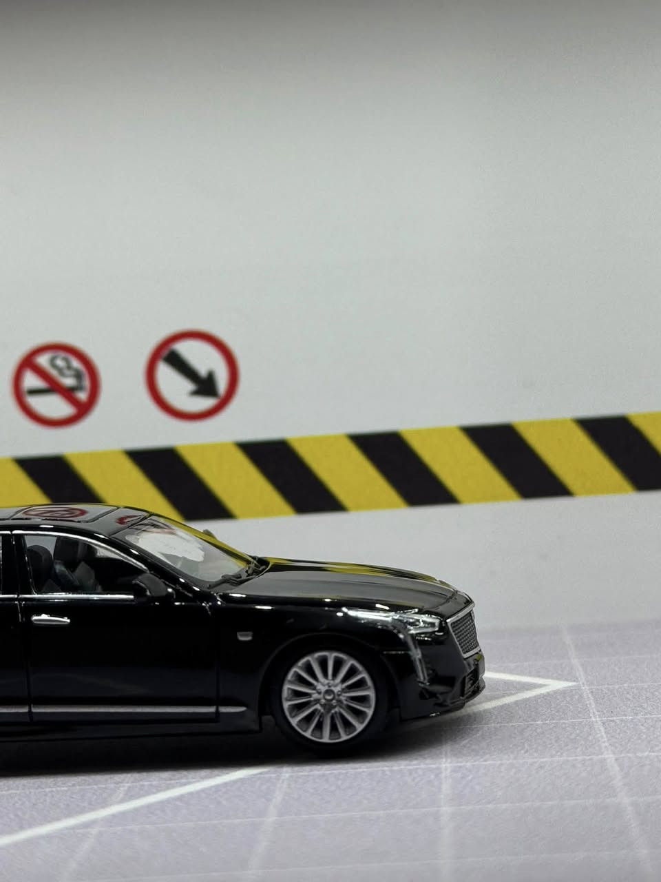 كاديلاك  (Cadillac CT6)

انتاج:MASDI
SCALE 1:64 
متوفر الان✅🖤

السعر:٣٠ الف🖤

#diecast #diecasterindonesia #CT6 #diecastcar #masdi #pará #choverlet #cadillac


**إذا كنت صاحب هذا الإعلان وتريد حذفه لأي سبب، رجاءا أرسل رسالة إلى الدعم الفني**