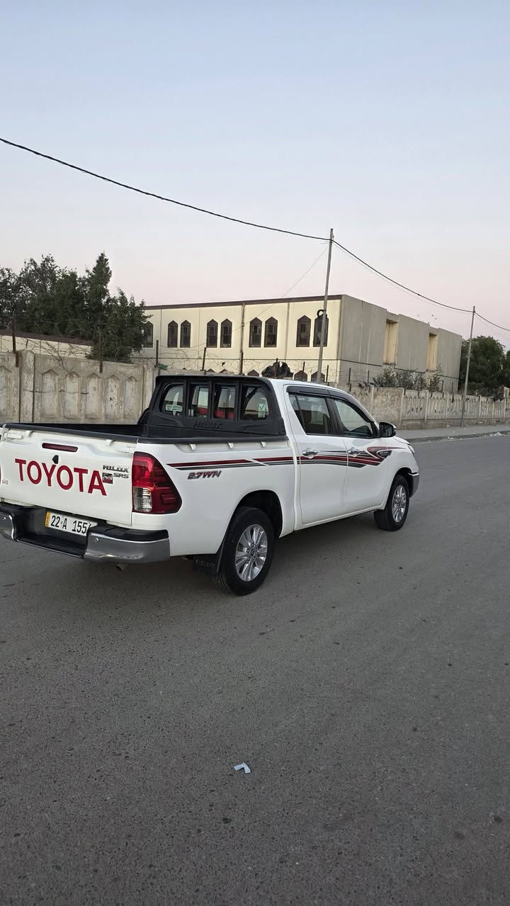 سلام عليكم بيكم هايلوكس موديل 2022 شركه سيد نهرو فول موصفات وتماتيك مكفول كفاله عامه من كلشي  سياره بصمه فول موصفات شاحن  جكات بنيد  رقم اربيل دوالي  مكان سياره بغداد  سعر 275بيه مجال  الهاتف ***********
