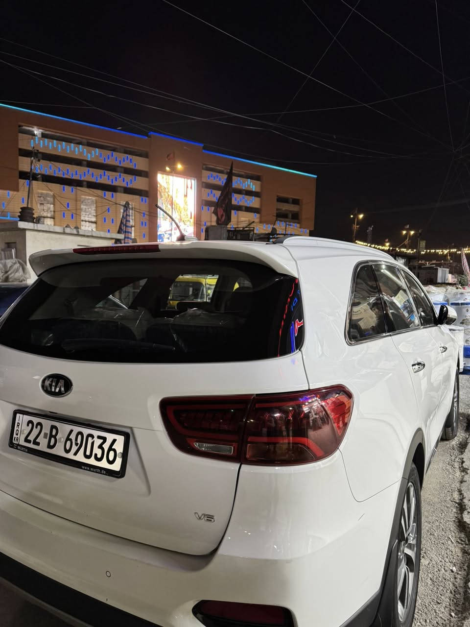 السلام عليكم 
سورنتو موديل 20 خليجي 
كفالة عامة 
ماشية 48 الف حقيقي 
بانوراما 
محرك 6 سلندر 
راكب 7 
جنطة كهرباء 
رقم اربيل شرط التحويل 

مكاني بغداد 
السعر 270 ورقة و بيه مجال 
***********
