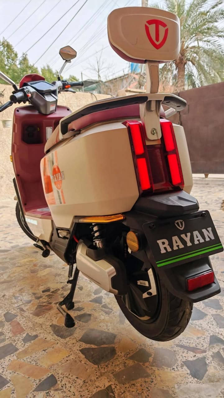 السلام عليكم
دراجة الريان وحش كون vip لون مميز 🔥
اخو جديده لوك ماشيه 20 كيلو متر 
2 بصمات + سويج
شاشة تاب  تعرض الاعطال ان وجدت
الملف 2000w نحاااس⚡
بطاريه 6 مسطره 38 امبير - 72 ڤولت 🔋
بيه نظام pps عند ضغط بريك ترجع شحن للبطاريه 
دبلات هيدروليك ناعمه 
بريكات دسكات امامي  وخلفي 
ثلاث نمر سرعه حقيقي 75 كيلو متر وبيه خاصيه بك
تشغيل عن بعد بصمه + انذار من سرقه
تقطع مسافه 70 كيلو متر
لد نهاري ولد ليلي ولايت عالي نصاي ورماش ومع دبل اشاره ايضاً  مكان تخزين واسع جدا
للبيع او مراوس بموصفات اعلى 
سعر 950 الف قفل 
مكان بغداد 
*********** واتس اب
