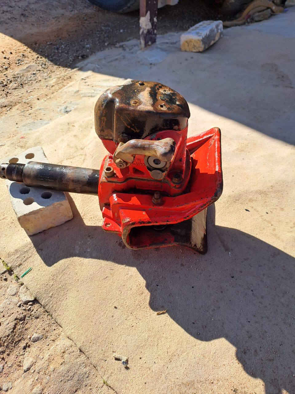 سلام عليكم اللبيع ساحبه حلاويه سعر ٧٥٠ وبيه مجال مكلف بلنشر رقم صاحبه ***********
