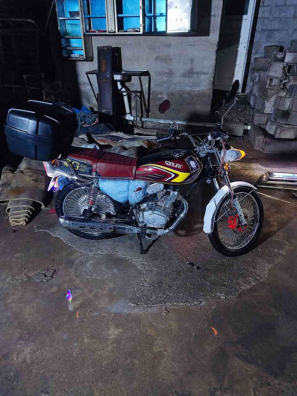 2025ماشي 1300km 
سعر ٧٠٠ شراي خابر
***********
