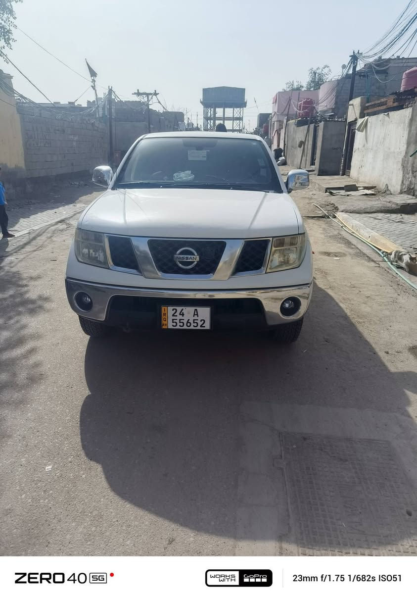 السلام عليكم نيفارا موديل 13 سياره كله الجديده بيها بارد بسيط سنويه ال 2030 مكينه مفتوح بيها جازقيت سياره جاهزه ما بيها اي نقص جديده في معنى الكلمه بها وكاله عامه باسمي السعر 26 الاتصال*********** العنوان بصره مركز مدينه غير متواجد على الفيس بالمناسبه ما اعرف اقرا الواتساب شغال بصمه او اتصال
