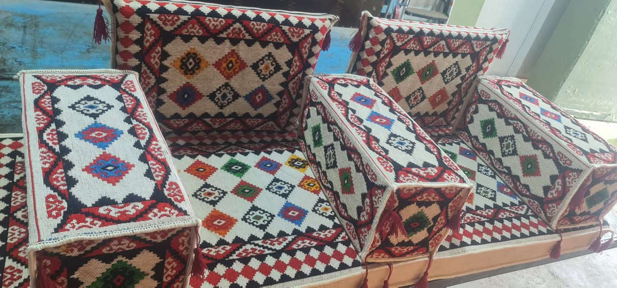 جميع انواع الاسفج العراقي 
درجة الاولى وسط ثاني 
جميع القصات /كوشات / مخاد /ملاحف اطفال /قياسات خاصة.
دواشگ اطفال وتفصال كشنات سيارات
وتفصال كرويتات(قنفات ) 
مفروشات نفرين وتجهيز الاعراس والغرف النوم
( الحطاطه والتركي والايطالي والغرف النوم العاديه )
وعمل ارضيات اسفنج (ديوانيه خليجيه)
وخياطة كافةالجراجف وفرشات الجرابي وتغليفها 
حسب طلب الزبائن  
عملنا هو المميز والافضل.

عنواننا… .
ديالى /المقدادية/ سوق القديم(الشاخة) مجاور قصر الصنوبر سابقا عبور جسر الانكليز بتجاه العيادة الشعبيه 
بأدارة/ ياسر  (*********** )....(***********)

ڤايبر واتساب 

علمآ ليس لدينا فرع اخر.
