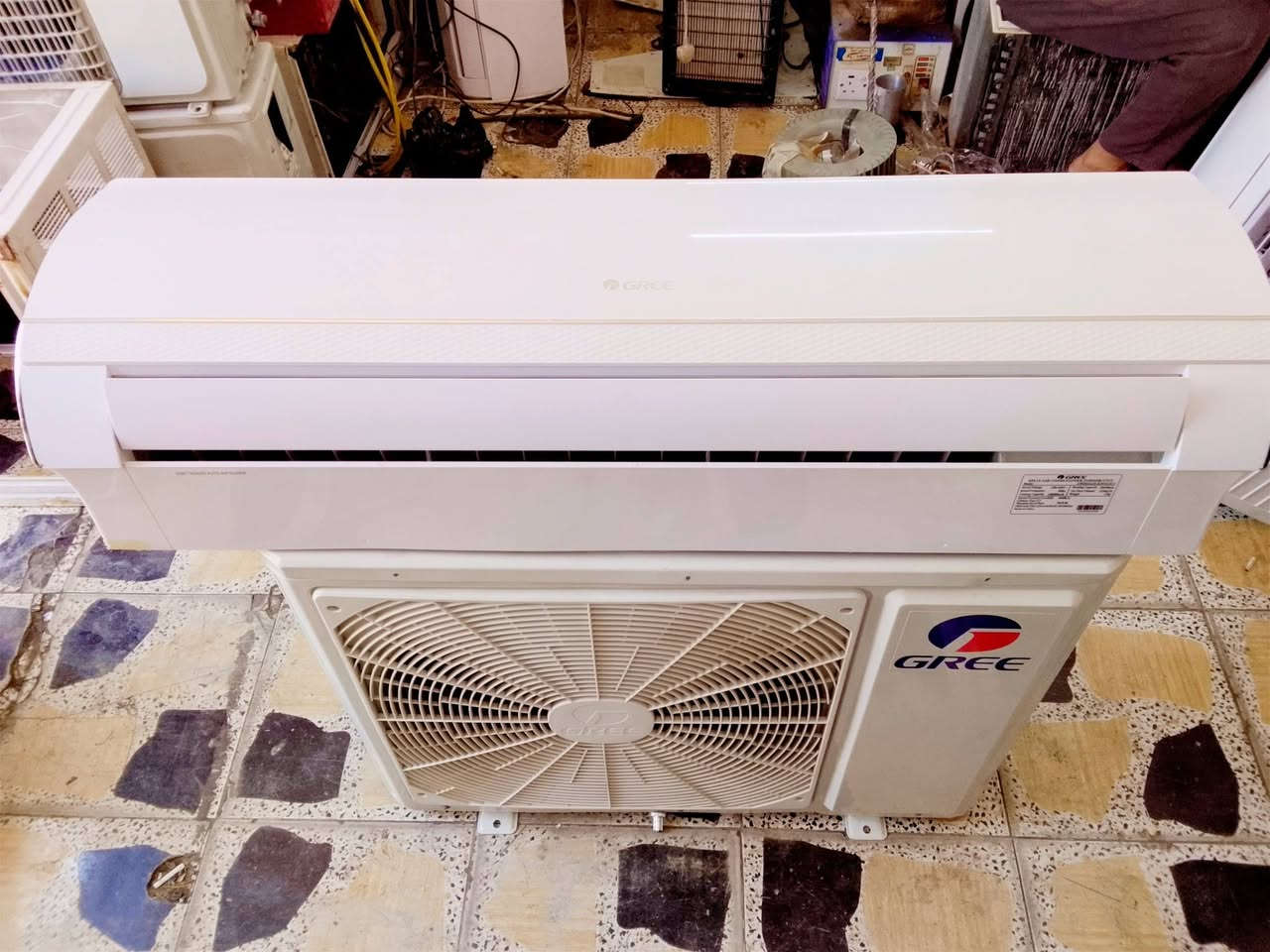 للبيع سبلت كري ثنين طن نضيف حيل بعده علا وضع الشركه غاز 410 حديث. كامل كل ملحقاتة جيب وشد مكاني بغداد شعب 
***********
