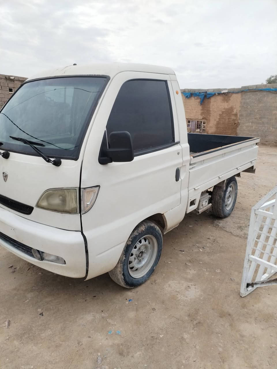 سلام عليكم هيفه للبيع موديل 2007كير محرك اكسل شاصي شرط اوراق كامله مكان تكريت ***********
