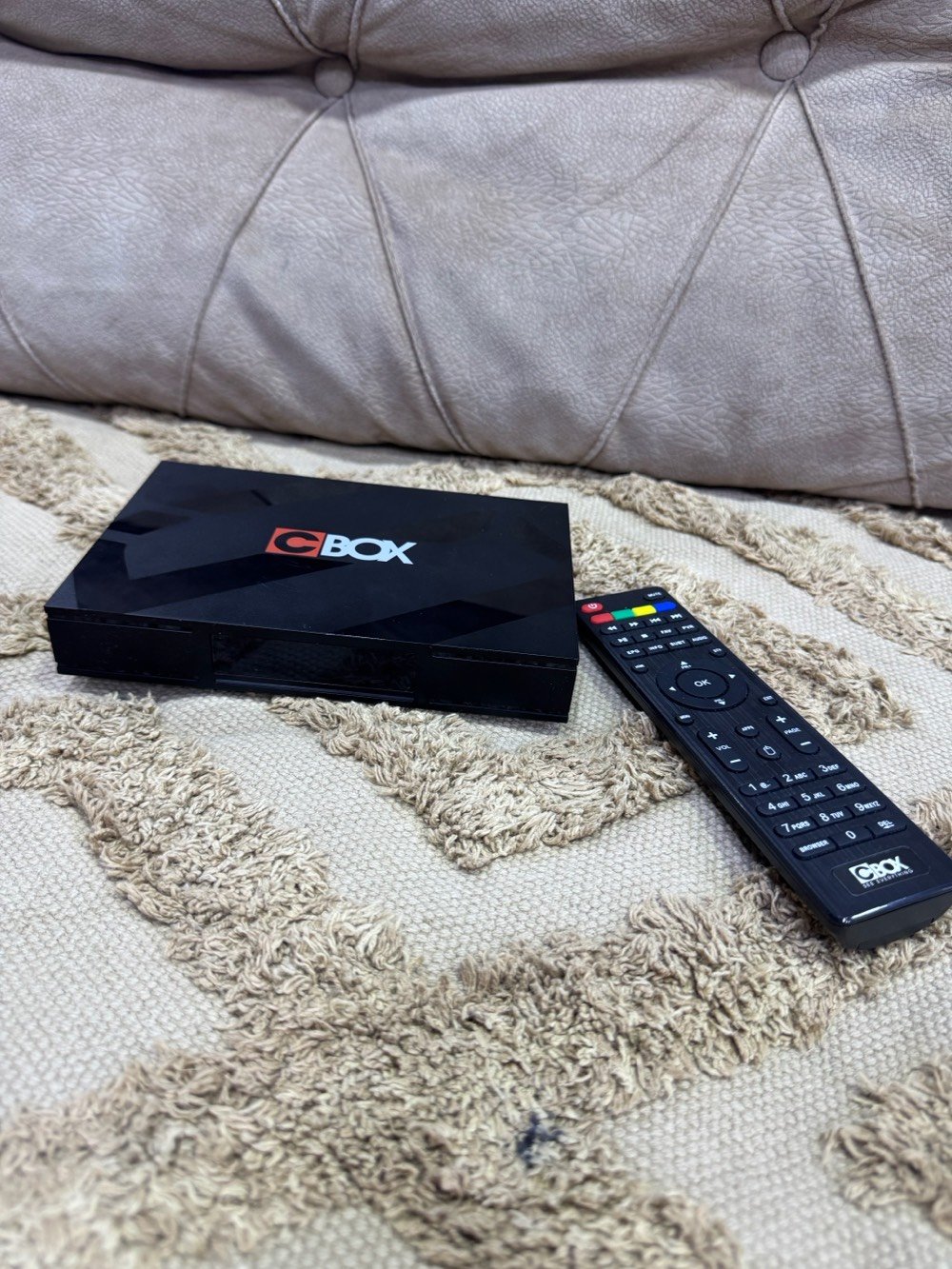 جهاز شبكتي من شركة ايرثلنك يدعم سينمانه وجميع التطبيقات ويدعم وكذالك الستلايت 