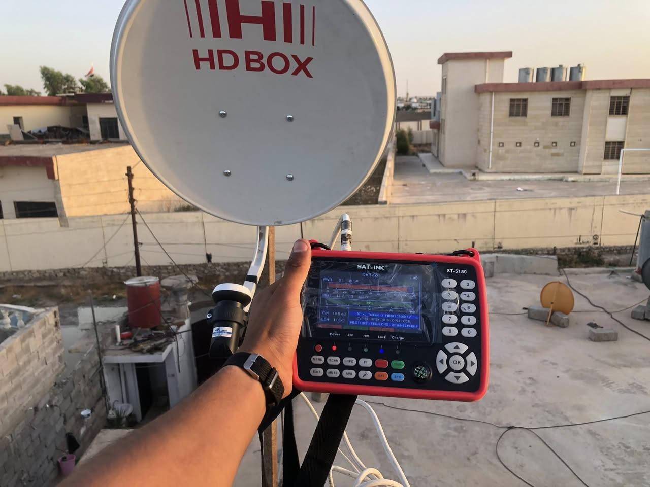 السلام عليكم
تم تنصيب منظومة اجدي بوكس HD BOX
في جنوب الموصل حمام العليل دور مشراك
***********/احمد
***********/جراح
***********/المكتب
عنوان المكتب حمام العليل دورة السادة مجاور محمود الهفي وحلويات ابو يزن
