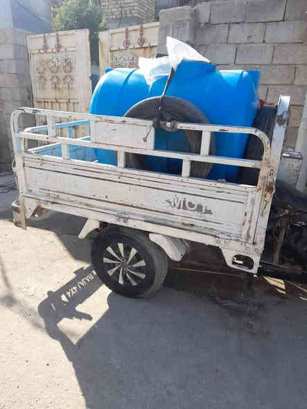 سلام عليكم ستوته ام الطير موديل 17 ستوته محرك ركبه اورق كفاله شرط نكطت الحيم ماكو. تخم تاير جديد سلف وهندر كهربايت شخله تفاصيل خاص او تصال *********** السعر 900 وبيهه مجال مكاني ديالئ بلدروز
