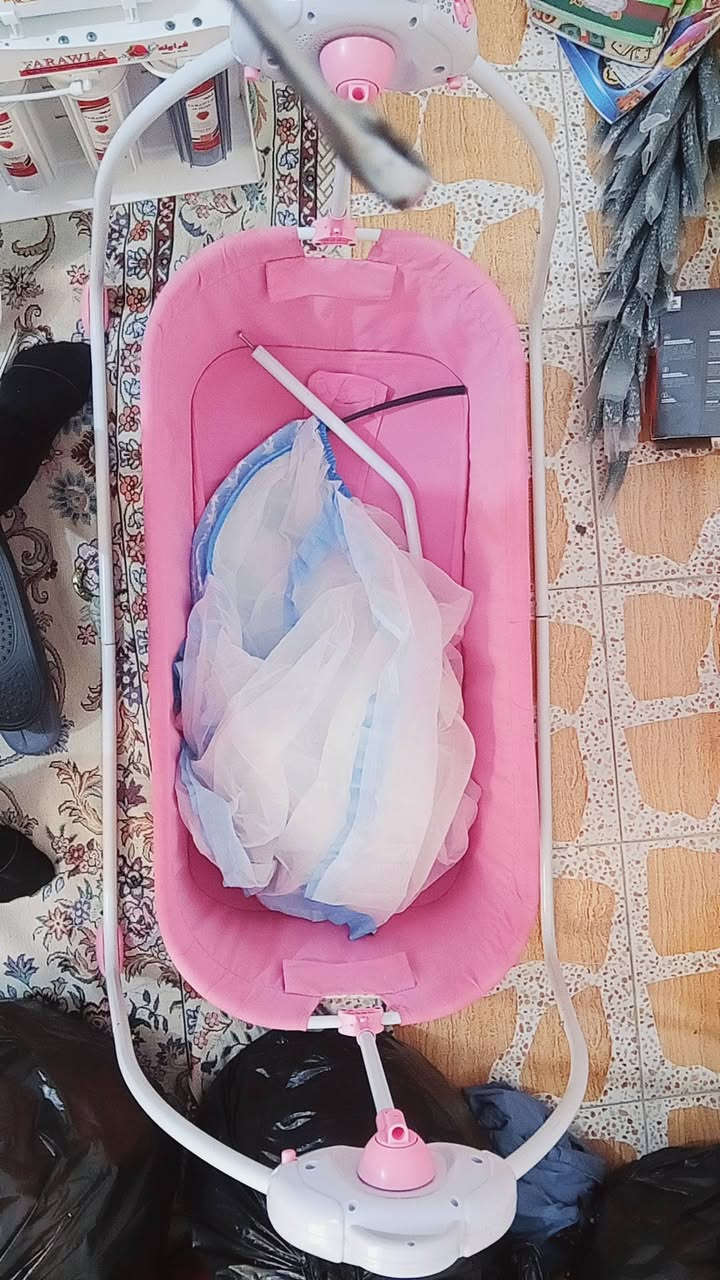 للبيع 
***********
