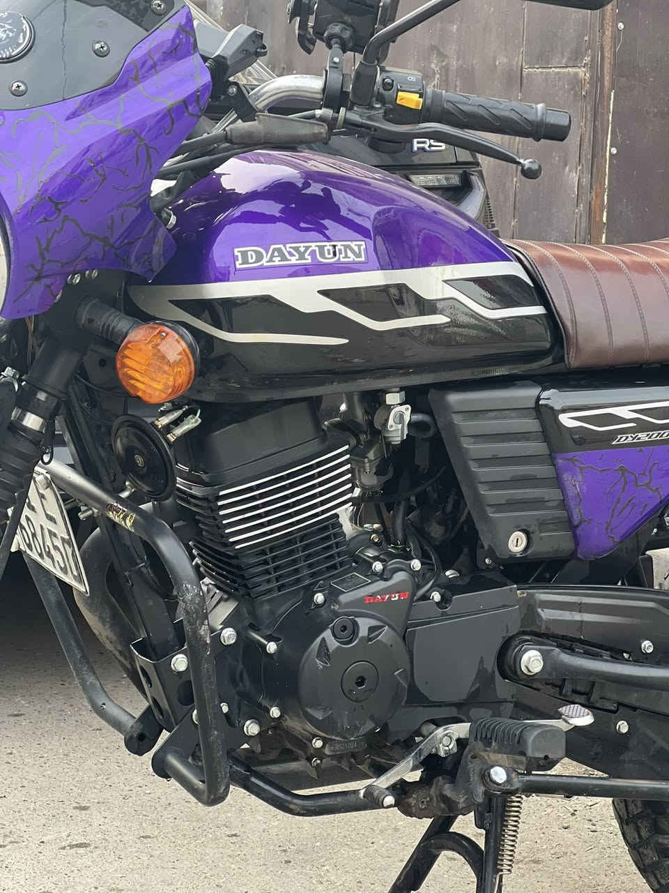 السلام عليكم شباب دراجه دايون 23 مرقم بغداد بسمي دراجه جديده ماشه 11 الف انضف من الصور بعد تجي وتشوفهاا رايدهاا ب 3 مليون قفل لتجي تعاملني غاليه عليك اعبر المنشور مكاني الاعظميه 
***********
