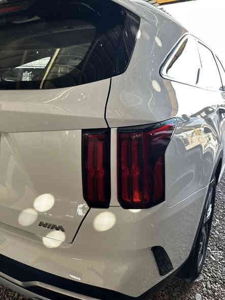 .
سورنتو خليجي فول 1/1
رقم اربيل 
موديل 23
محرك 6v 
ماشيه 80 الف 
كفاله 
•••
السعر 305 بيه مجال 
***********
