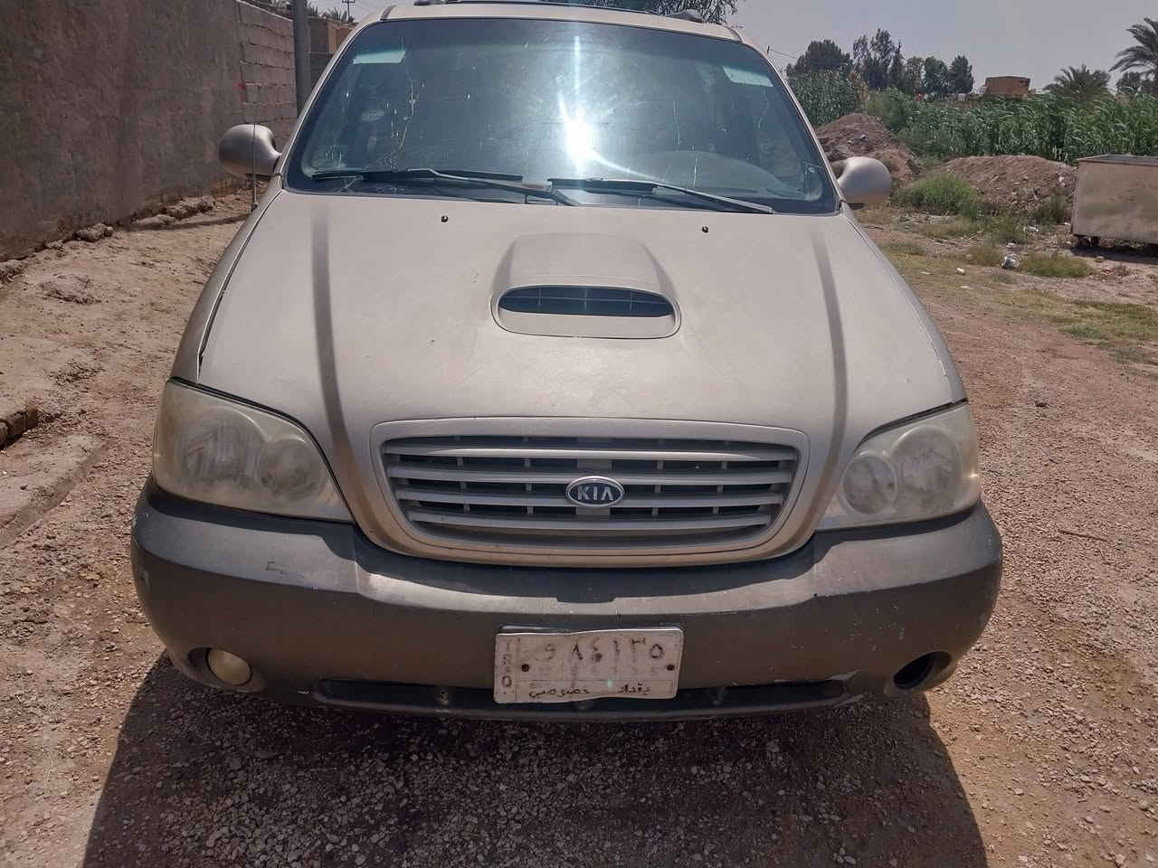 السلام عليكم  كرنفال كاز 2000مكينه كير  شرط حداديه وسط باتري جديد تايرات نظيفه سياره حلوه مكانه السماوه الرميثه ***********2
