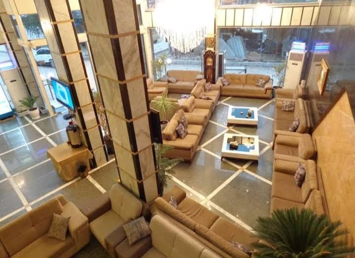 نرحب بكم في فندق السراج المنير ونتمنى لكم طيب الإقامة وقبول الزيارة...    سعر النفر15 نفرين 25

يتوفر لدينا غرف ثنائية وثلاثية ورباعية وخماسية....ويتوفر انترنت وحمام شرقي غربي 

مع كافة وسائل الراحة للحجز يرجى الاتصال على الأرقام التالية...***********...***********

كربلاء المقدسة -شارع ميثم التمار مقابيل اسواق الكفيل
