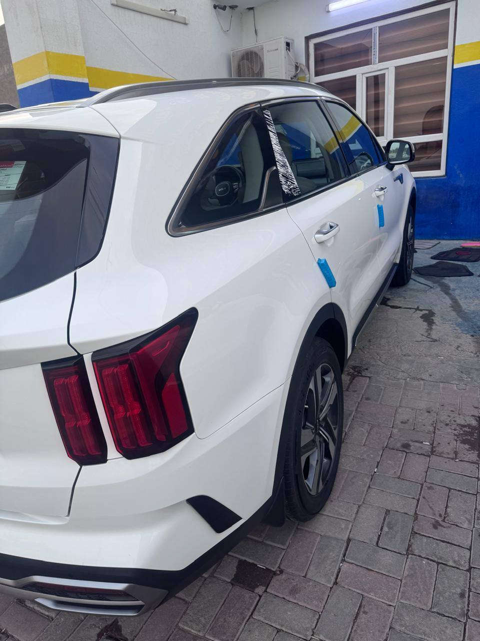 السلام عليكم
كيا سورنتو 2023 خليجي

دبل كشن كهرباء 

كير ماوس 

سايد بريك بصمه 

فول تحكم استيرن 

شاحن واير ليس 

شفتات كير بل استيرن 

لايت عدسات 

بكلايت لد 

دواخل نشره 

ويل 19 

محرك 6 سلندر 

7 راكب 

3 قطع تبريد 

بصمه تشغيل 

تشغيل عن بعد 

حساس امامي خلفي 

شاشه اصليه

جي بي اس بلادي 

مكان الفلوجه 

رقم بغداد 

رقمي ***********
رقمي ***********
