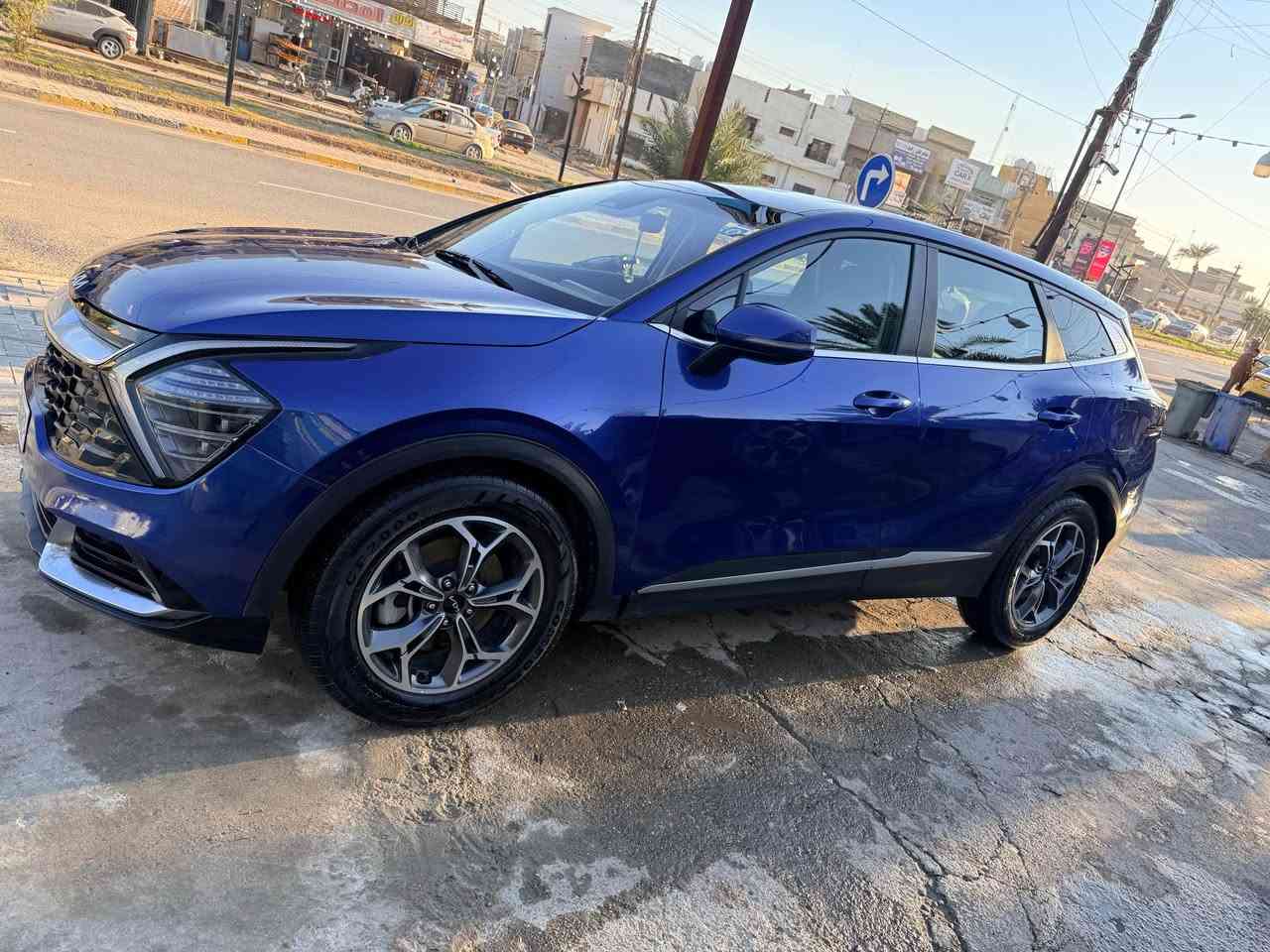 كيا سبورتج 2023
 
المحرك :٢٥٠٠ 
الگير : ٨ نمر

المواصفات : EX
بصمه تشغيل- صندوق- ابواب -تشغيل عن بعد
شاشه كبيره على طول الدشبول
انظمه قياده نورمال- سبورت - سمارت - ثلجي
كشنات جلد لون اسود
كرسي السائق تحكم كهربائي
هند بريك بصمه
كامرا خلفيه
رادار امامي خلفي جانبي نقط عمياء
تحديد مسار ذكي
اشاره في المرايا الجانبيه
تشغيل عن بعد
تحكم ستيرن فول مواصفات 
اوتو هولد
اوتو ستوب
نظام ترحيب
تبريد قطعتين
مانع انزلاق
نزول منحدرات
نظام فحص ضغط الاطارات
نظام abs
تدفئه كشنات
قياده آليه ذكيه
كروز سرعه
سستم صوت هارمن
شاشه لمس متغيره لتحكم التبريد او الميديا
منافذ تايب سي عدد ٣ مع ٢ في الكشنات
اضواء ترحيب عند الاقتراب مع ترحيب داخلي عند الصعود او المغادره
كيجات الكترونيه متغيره حسب الوضعيات
الاناره الداخليه LED
ماسحه خلفيه
كامرة دوارة
صور الحادث بلمنشور
السياره موجوده في بغداد الغزاليه
للاستفسار ***********
السعر 188ورقه وبيهه مجال بسيط بغداد, العراق
