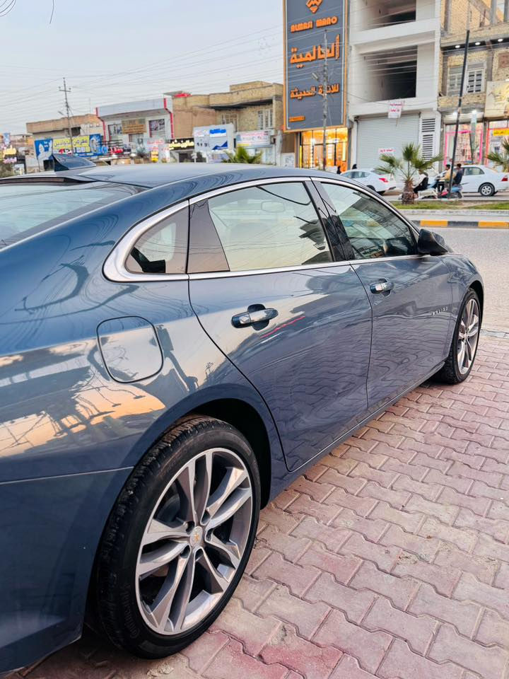 ماليبو 2024 فئه برايمر
محرك 1500 تيربو 
الرقم معوقين ميسان 
وكاله عامه ثاني يوم 

السيارة ماشيه 29000 ميل فقط 
مواصفات فوول عدا الفتحه 
ناقل حركه أوتماتيكي 9 سرعات ✅
اللون سمائي مميز  ✅
تشغيل عن بعد ✅
رادار امامي ✅
بصمه ابواب ✅
هاند بريك كهربائي ✅
أوتو ستوب ✅
تحكم ستيرن جهتين ✅
شاشه كبيره تدعم كار بلي / اندرويد ✅
تبريد قطعتين ✅
لايت زنون عالي ناصي ✅
كشنات كهرباء ✅
كشنات خـزن ✅
كشنات تدفئه تبريد ✅
تدفئه تبريد للستيرن ✅
العينه داتا شو ✅
الصندوق بصمه ✅
تحديد سرعه ✅
تحديد مسار ✅
ثلاث انظمه قياده ✅
كروز مثبت سرعه ✅
قياده ذاتيه ✅
مانع انزلاق ✅
مرئاه وسطيه تعتيم ذاتي ✅
سماعات نظام BOSE ✅
حساس اطارات ✅
4 دسكات بريك ABS ✅
ويل كب حجم 19 ✅

الضرر فقط الجاملغ الخلفي مثل ما موضح بالصور 
والعرضانيه ولشباك مبدل فقط
 الدعاميه نفسه ما مبدله 

للاستفسار *********** ☎️
