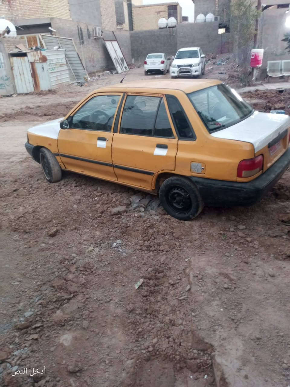 سلام عليكم سايبه للبيع 2012ةرقم احمر سنويه الاصليه موجوده ابيع كوم حديد اتكفل سرقه وعشائر سياره شغاله مكينه مستحقه بس شغاله ابيع كايمه كيرهه كلش حلو سياره مناسبه وحلوه شواصيهه زينه سعرهه مليون وبيهه مجال  مكاني مشروع الوحدة قرب بسمايه رقم ***********
