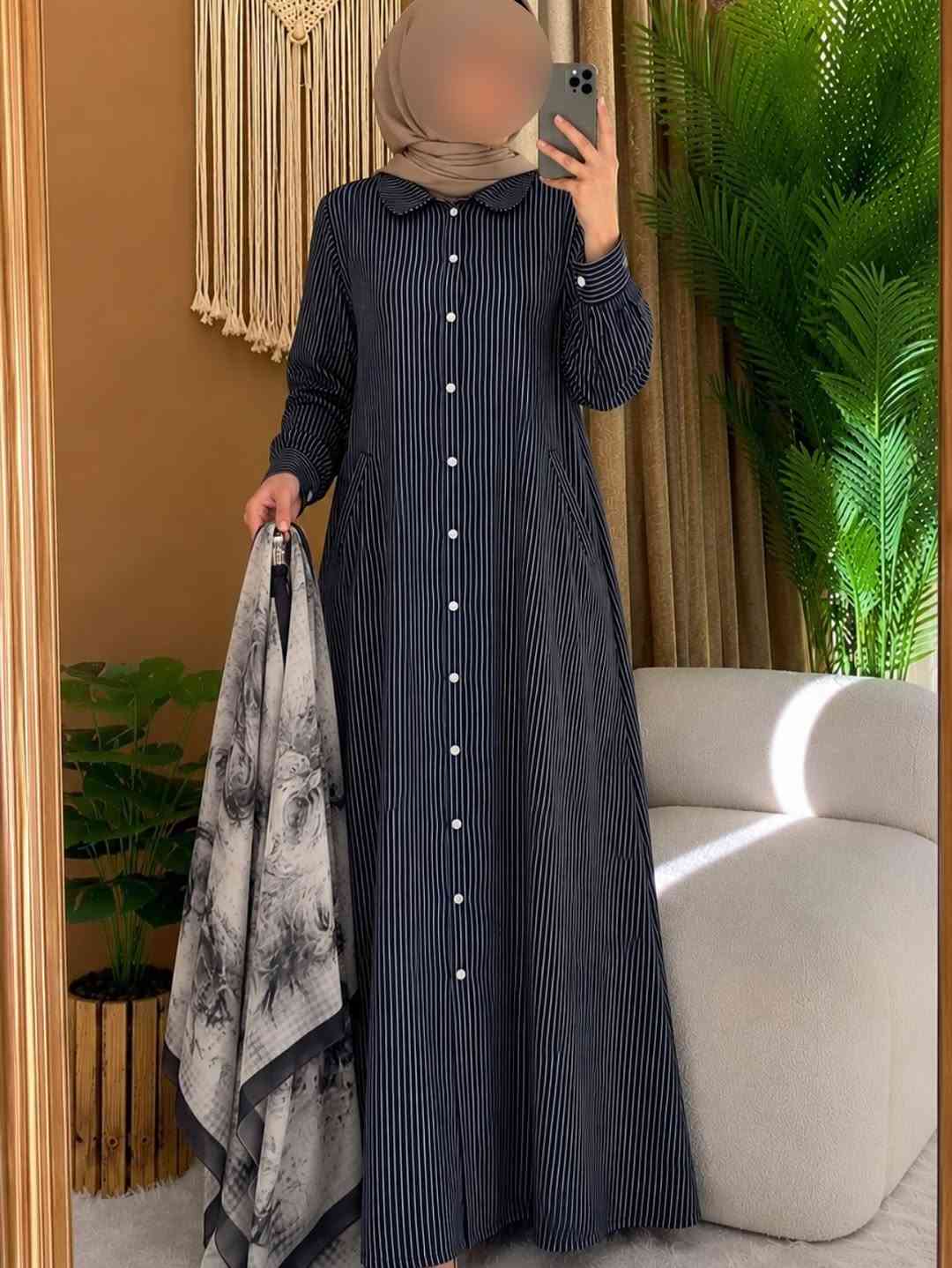 ازياء فاتنة
فستان جينز مقلم  مع الشال هدية 🎁 
موديلات فاتنة… ماتتفوت 
حصراً من ماركة فاتنة 
• مع الشال هدية 🎁 
• طول الفستان 160 سم 
• تفصيله مريحة فصال فخم 
• تنطي مظهز انحف باللبس
• ⁠ ✨
قطعة تبقى وياج سنين وما تبطل موديلها 👌

متوفر حالياً بكمية محدودة
راسلينا خاص واحجزي بسرعة قبل النفاذ 💌

#ازياء_فاتنة⁩⁩
قالب راهي 
___________________________ 
🖊️ االــخـــــــاامــة :- 
جينز صيفي مخطط مقلم :- مـטּ الجينز الممتاز المستورد قماش انسيابي وليس جاف ملمس ناعم جداً وصيفي مايحتاج كوي بس شي بسيط 
❥❥ ─── ❥❥❥❥ ─── ❥❥
 
القياسات القياسات 1/2/3/4 

🌱القياس العادي):- 
تلبس وزن من 70 الى 90 كــــيـلـو ⚖️ 
يعني يلبس قياس . 42. 44. 46. 48

🌱القياس الخاص):- 
تلبس وزن من 90 الى 120 كــــيـلـو ⚖️ 
يعني يلبس قياس . 50. 52. 54. 58 
_______________________ 
ســــعـــر  الفستان بـــ 65 الفــــﮯ 
مع الشال هدية 🎁 
_______________________ 
للحجز والاستفسار المراسلة ؏ــلى الواتساب :- ***********
***********

