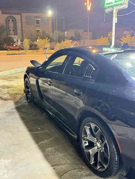 سياره حلوه ونضيفه حادثه كما موضح بلصور  

الباب الخلف الصدر مرشوش  اثر شخوط فقط وربع البنيد ايرباكات كله سليمه 100/100ماشيهً 113ميل 

السعر 215 وبيه مجال بسيط 

***********
