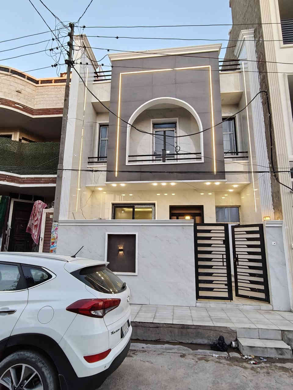 دار للبيع زيرو
مساحه 125م واجهه 6 وربع نزال 20
يقع في حي الجهاد الشارقه قريب مجمع النسيم
يحتوي 3 غرف نوم غرفه سويت حمامات عدد 3 صاله ومطبخ ومناور للاستفسار اتصل ع شركه المستقبل للعقار ***********
