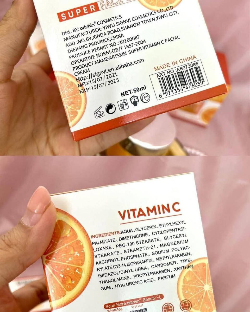 كريم النظارة من ارت سكن بالفيتامين السي
فيتامين C 🍊: لتفتيح البشرة، تقليل التصبغات، وإعطاء إشراقة.
(نياسيناميد): يقلل البقع الداكنة، يوازن إفراز الدهون، ويعزز نضارة البشرة.
 (مضاد شيخوخة): يساعد على تقليل ظهور الخطوط الدقيقة.
 يحفز إنتاج الكولاجين اللي يحافظ على مرونة
  يرطب البشرة بدون ما يخليها دهنية


**إذا كنت صاحب هذا الإعلان وتريد حذفه لأي سبب، رجاءا أرسل رسالة إلى الدعم الفني**
