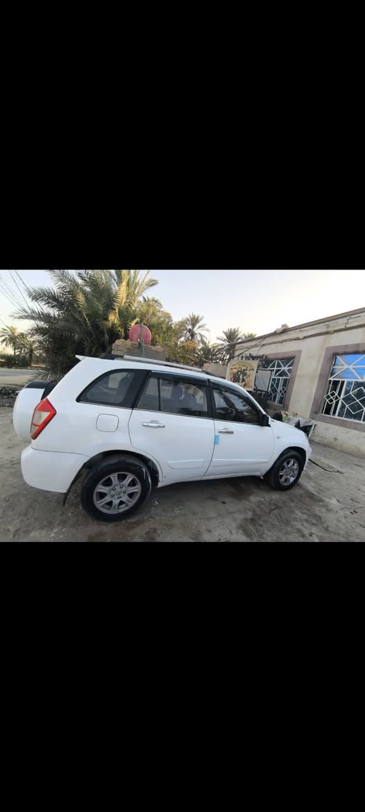 السلام عليكم 
سيارة شيري تيكو موديل 2013 سيارة بيها دخان ابيض فقط ومرات يگطع الدخان ما اعرفه شنو 
محرك 1800 كير ومحرك بلادية سيارة بيها خياسات ملگطه امصلحات سيارة صافية تشتغل نگره سلف ما بيها أي نقوصات مسويلها ادامه كامله محرك+كهربائيات + رقم قادسية انكليزي سيارة دواخل نضيفه سعر 49 وبيها مجال للشراي قليل
رقم للاتصال ***********
مكان النجف الاشرف
