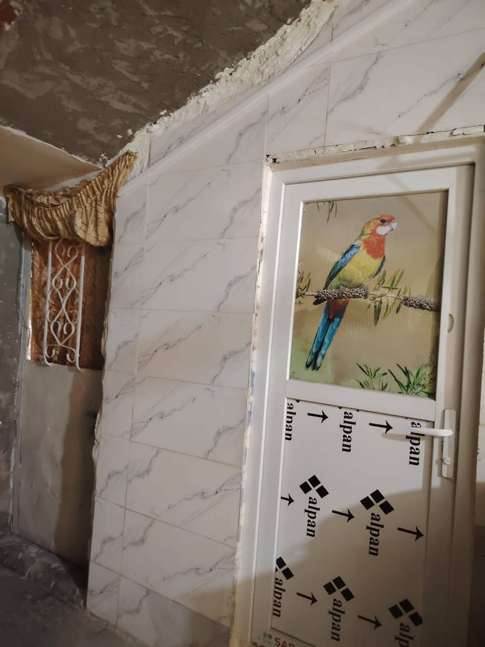 ​🏡 بيت للبيع أو المراوس في كربلاء المقدسة 🌟
الموقع: كربلاء - حي الحر 📍

المساحة: 100 متر (الواجهة 5 متر × النزال 20 متر) 📐

حالة البناء: بيت قديم (وجاهز للسكن) ✨

​🔹 تفاصيل البيت (طابق واحد):

​استقبال 🛋️

​صالة 📺

​مطبخ 🍳

​غرفة نوم واحدة 🛏️

​🔄 خيارات العرض (بيع أو مراوس):

​للبيع المباشر: السعر 155 مليون دينار عراقي (وقابل للتفاوض) 💰

​المراوس المطلوب: مراوس مع بيت في (حي الحر أو حي العمل) على أن يكون البيت المطلوب للمراوس بأحد المواصفات التالية: 

​بيت مساحة 250 متر (ركن) 📐🧭

​أو بيت مساحة 150 متر 📐

​📞 للاستفسار والمعاينة:

​للتواصل

👉 *********** 📲

