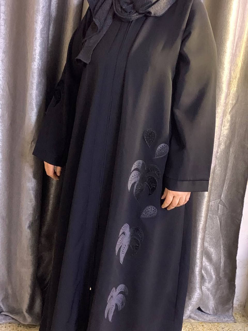 عندي عبايات وشلحات نسائية وملابس أطفال إلي يحب يراسلني


**إذا كنت صاحب هذا الإعلان وتريد حذفه لأي سبب، رجاءا أرسل رسالة إلى الدعم الفني**