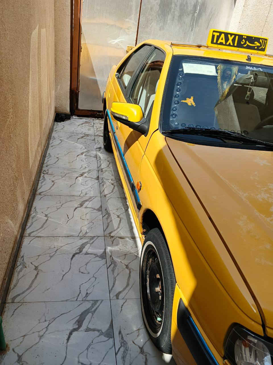 السلام عليكم من رخصه الأدمن بيجو بارص للبيع 2015 سياره جديده مكينه كير خير من الله حداديه تخم تاير كله تبريد  سنويه نهايت 2026 سياره كفاله العنوان البصره ابو الخصيب رقم الهاتف ***********
