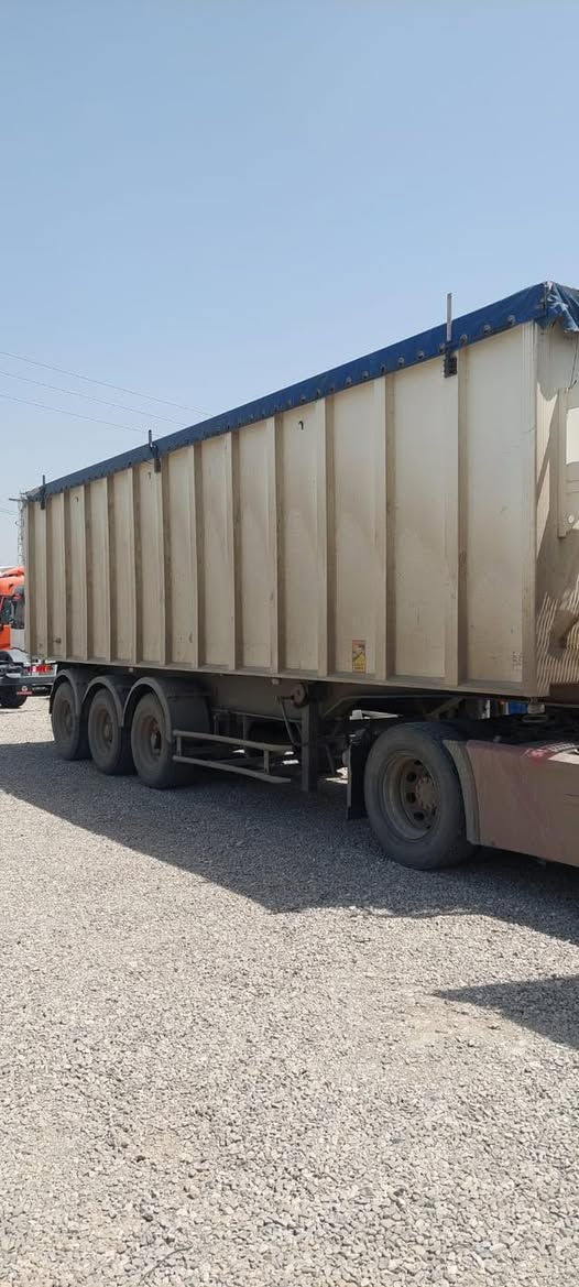 بودى قلاب اوروبى (منفيست)

كامل فافون 

شانسى فافون

50متر ى 

شوين سليمانى

***********
