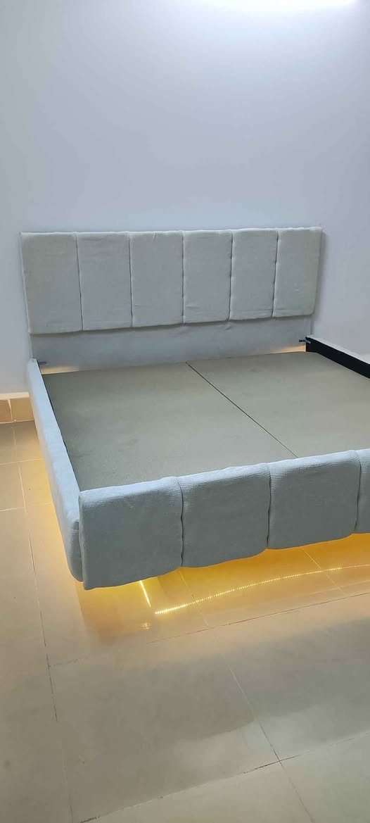 سیسەمی سیحری یان هەوایی بەجوانترین دیزاین و ژێری ئاسن و تۆکمە دەستکردی خۆمانە گڵۆپی لیدی لە ژێرە نرخی 180 هەزارە بێ دۆشەک لە سلێمانیم
گەیاندن  و بەستن تەنها 5 هەزارە بۆ سلێمانی
*********** السليمانية, العراق
