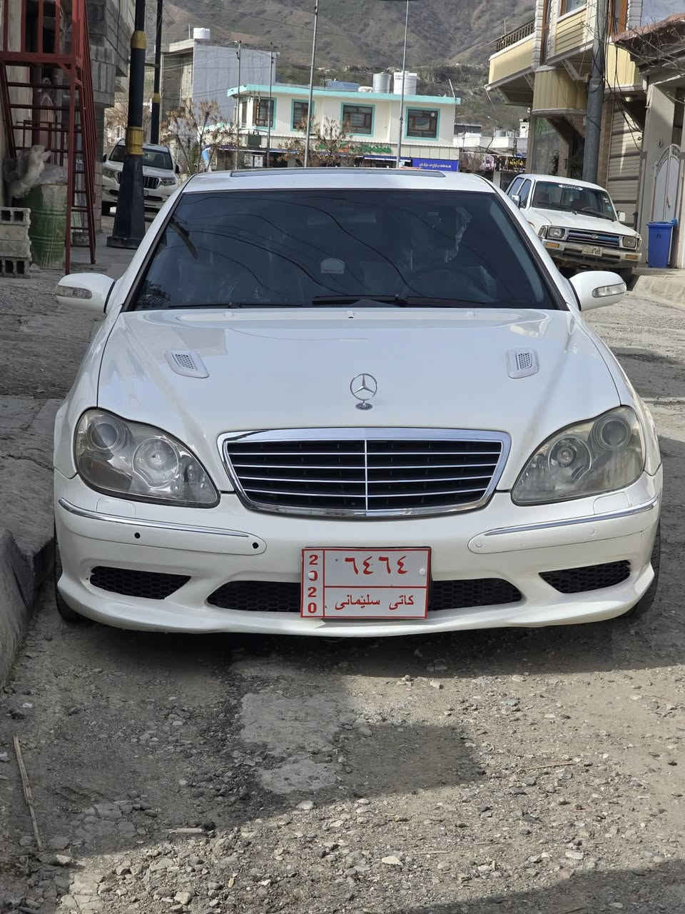 بەناوی خودا
مارسیدز بێنز s550  AMG
ساخ ساخ
مۆدێل 2005
کۆدی ئاسایش
تەنها 172هەزار ڕۆشتووە
ماشااڵڵە وەک سفرێک جوان ماوەتەوە
6بستۆن،تەبیعی..
یەک پەڵە بۆیاخی هەیە لە چەمەلەغی دوای سایەق
بێدەعم بێ لێدران

سڵایت
کوشن هیتەر
ئاوێنە هیتەر کارەبا دژەفوول
سێ کوشن خەزن

شاشە کامێرا 
بەخی لایت
لایت زینۆن و لید
پێشی کراوە بە سپۆڕت
چوار دەبڵ جەگ
حوڕکراوە بەدڵی خۆت بەرز نزم ئەکات و ئەوەستێت
ئاوێنە ئیشارەت
تەبریت لەسەر سویچ
کارەبای گشت گیانی بەشەرت
هیچ ئیعاز و خەلەلێکی نیە
چوار تایەی تازە
کامل ئەشیای شەریکە
سپێرو و جەگ و ئەدەواتەکانی هەمووی ماوە
دەعم ولێدران و مووس و بڕاوە گشت گیانی بەشەرت

فرۆشتن ***********
