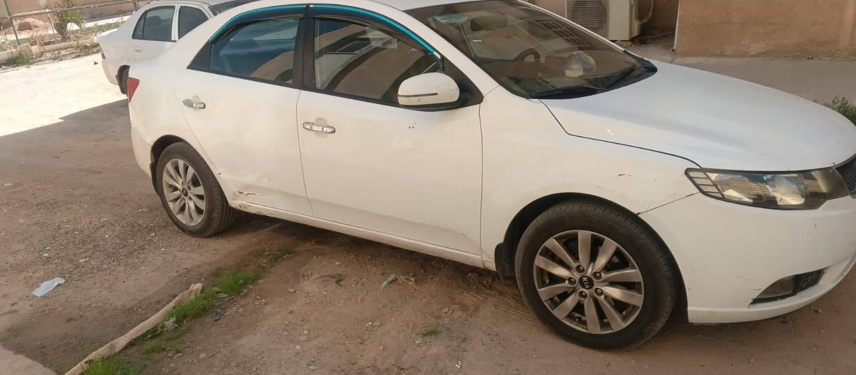 سراتو للبيع موديل 2011 بيه مكانات صبغ السعر 83وبيه مجال ***********
