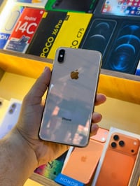 آيفون اكس ماكس • ٥١٢ • بطاريه ٩٣