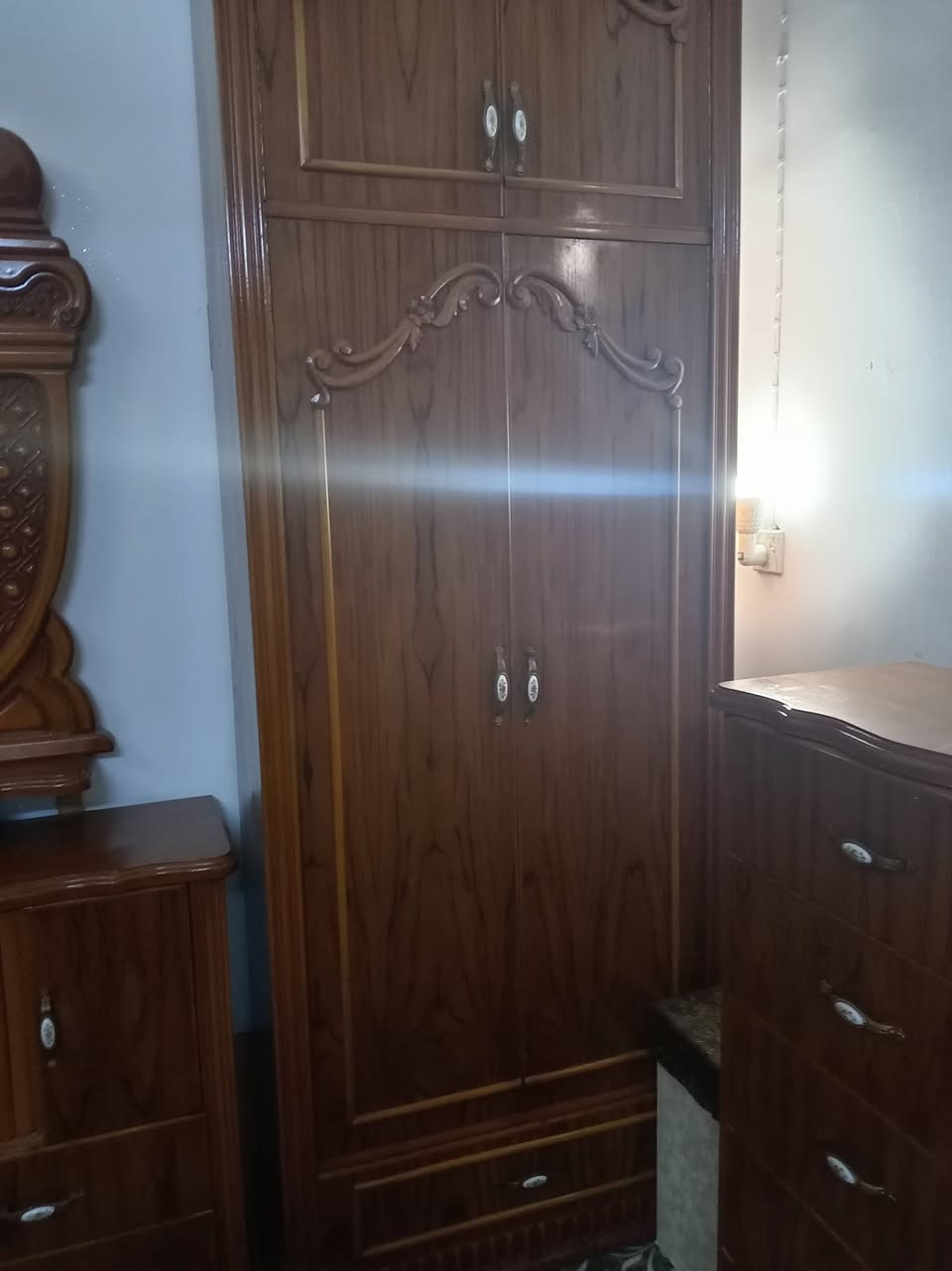 غرف اخشاب ااببع
١٣٠٠٠٠٠
بيا مجال
***********
