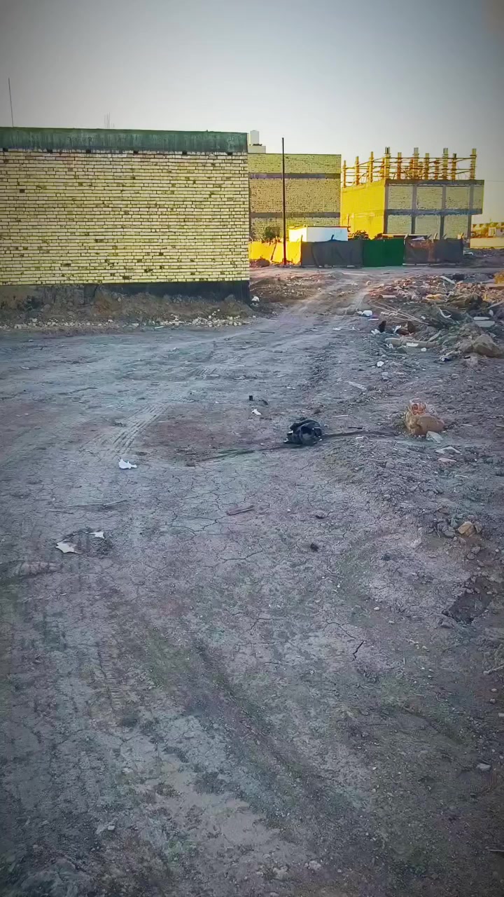 ‏السلام عليكم
‏مكلف بالنشر فقط

‏نصف قطعة للبيع طابو صرف  مداور ثاني يوم بالبلدية قريبة ع طريق ياحسين تكمله الثانية

‏مقابل الطاقة الكهربائية موقع مميز مقابل مدرسة على شارع 15م 

‏المساحة 125م

‏وجهة 6.25م ونزال 20م

‏منطقه جاهزه لسكن وقريبه ع مجسر المنصورية

‏لمزيد من المعلومات الاتصال فقط ع

‏***********

‏
