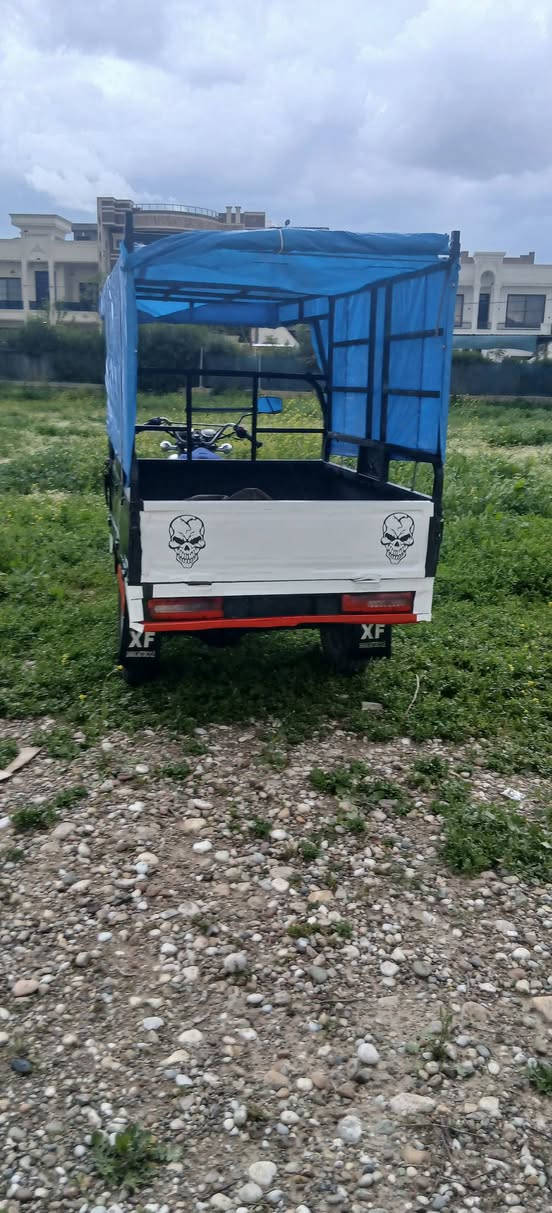 السلام عليكم ستوته للبيع اي  عيب ما بيه كهربائيات شغاله  ركبه شرط محرك شرط موديل2016 السعر 850 وبي مجال بسيط عنواني كركوك  اخوان عالخاص ما اجاوب .وهذا رقمي***********
