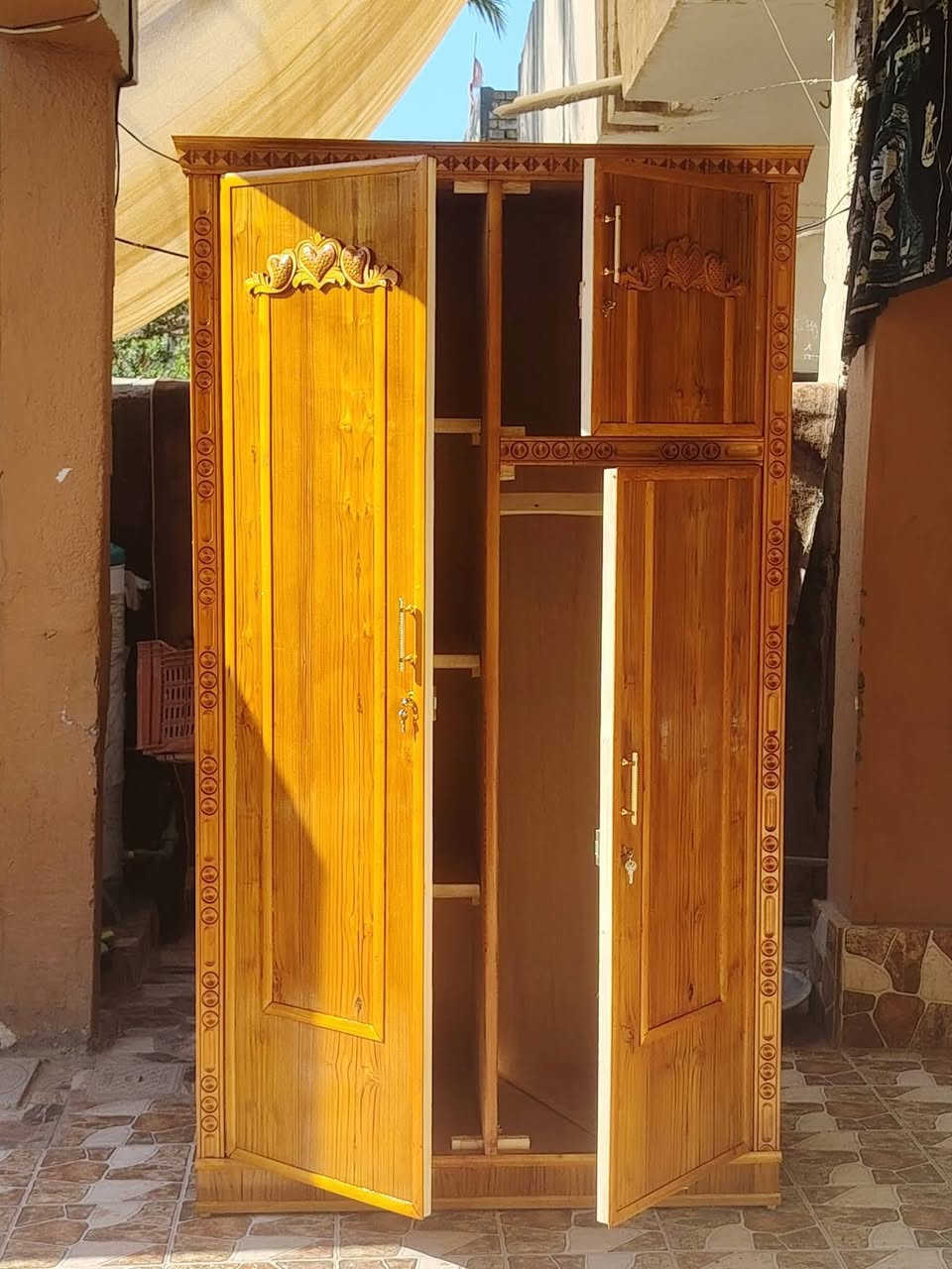 اخوان كنتور بابين للبيع جديد نعمل حسب طلب 135مع توصيل بابل عوفي ***********
